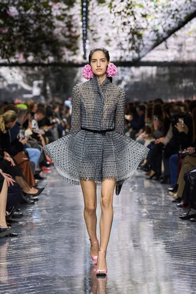 Look 47